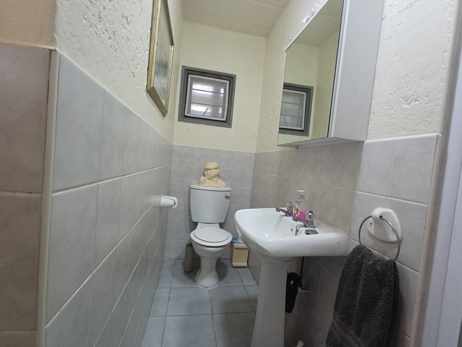 2 Bedroom Property for Sale in Dowerglen Gauteng