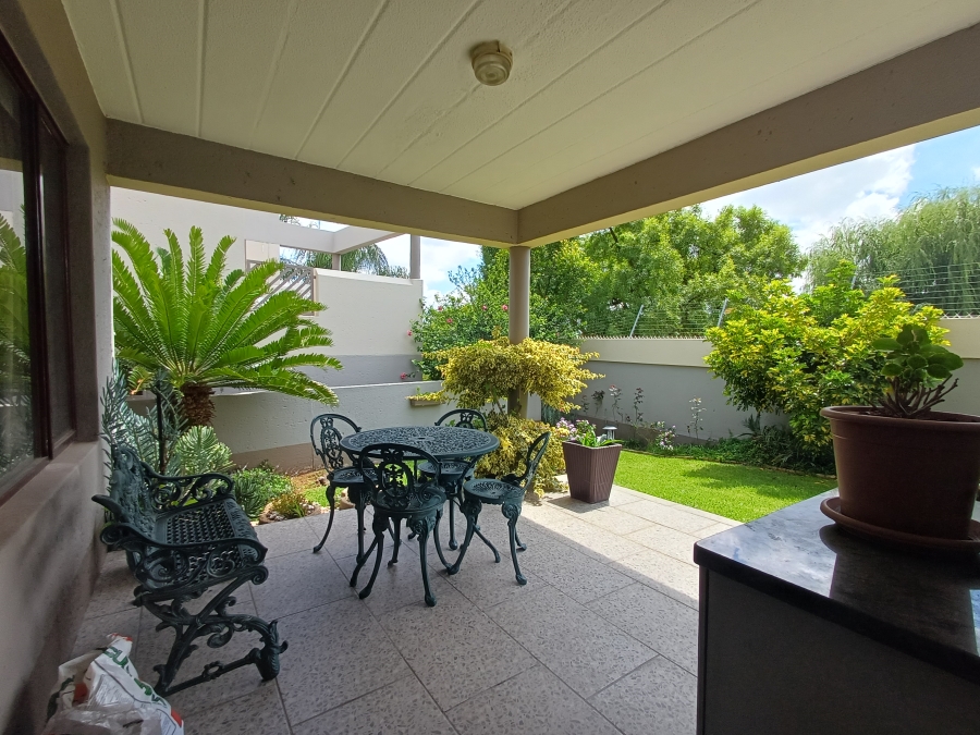 2 Bedroom Property for Sale in Dowerglen Gauteng