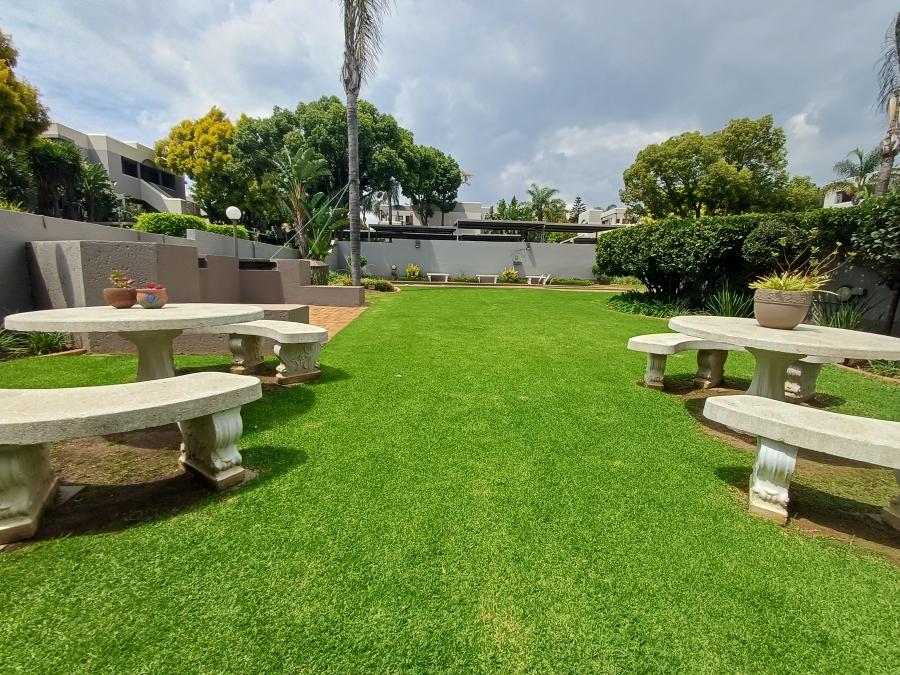 2 Bedroom Property for Sale in Dowerglen Gauteng