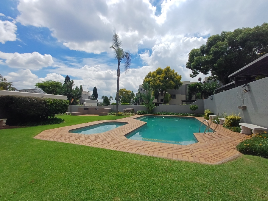 2 Bedroom Property for Sale in Dowerglen Gauteng