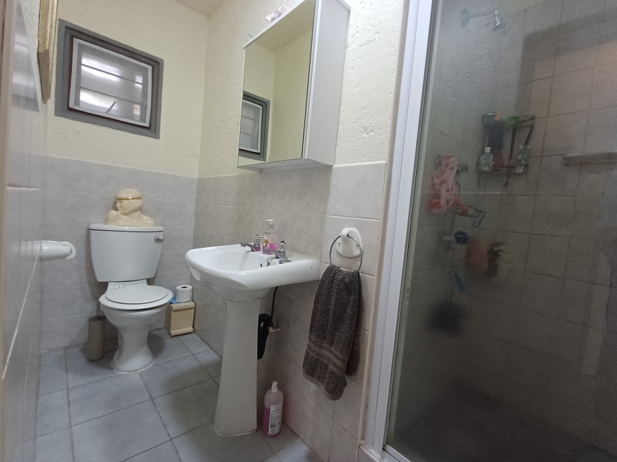 2 Bedroom Property for Sale in Dowerglen Gauteng