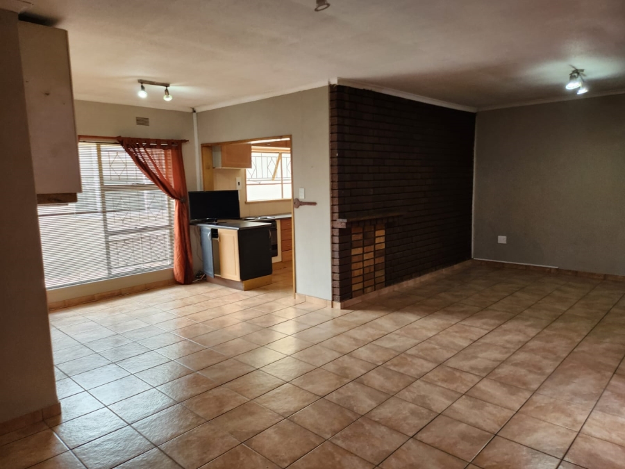 3 Bedroom Property for Sale in Edleen Gauteng
