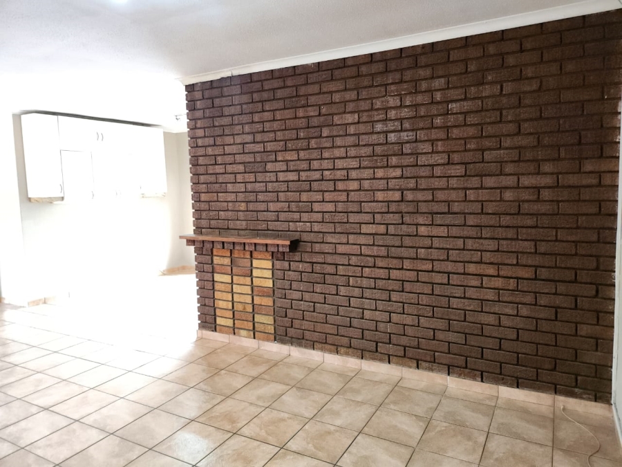 3 Bedroom Property for Sale in Edleen Gauteng