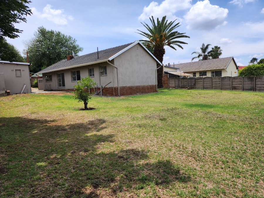 3 Bedroom Property for Sale in Edleen Gauteng