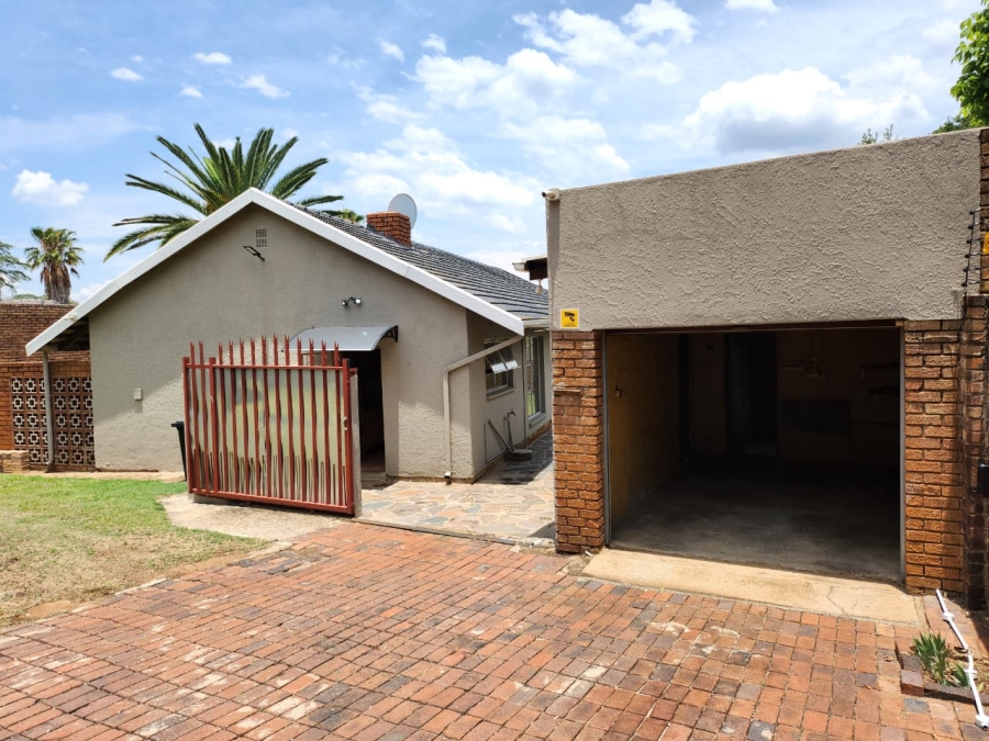 3 Bedroom Property for Sale in Edleen Gauteng