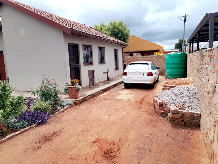 2 Bedroom Property for Sale in Mahube Valley Gauteng