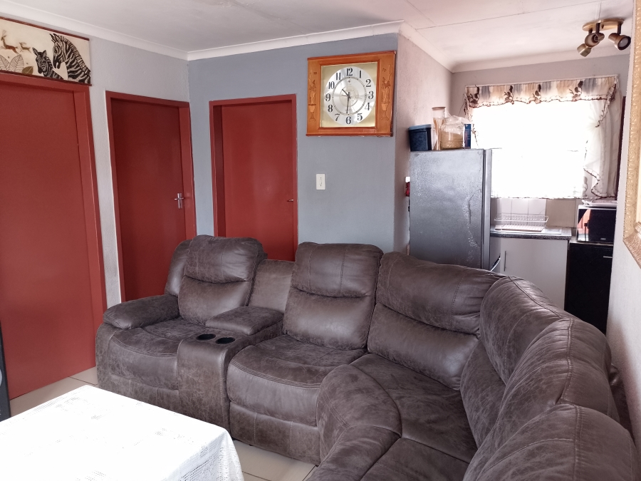 2 Bedroom Property for Sale in Mahube Valley Gauteng