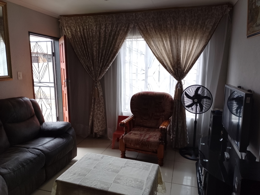 2 Bedroom Property for Sale in Mahube Valley Gauteng