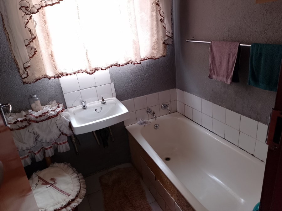 2 Bedroom Property for Sale in Mahube Valley Gauteng