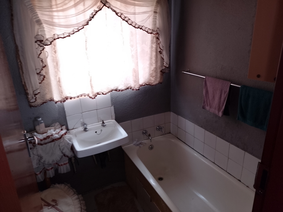 2 Bedroom Property for Sale in Mahube Valley Gauteng