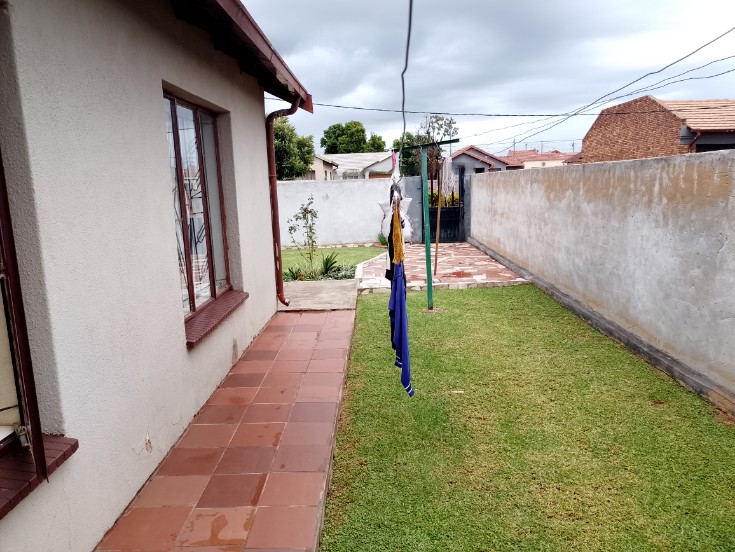 2 Bedroom Property for Sale in Mahube Valley Gauteng
