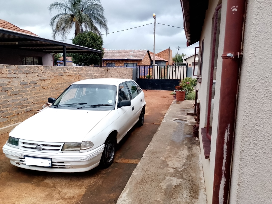 2 Bedroom Property for Sale in Mahube Valley Gauteng