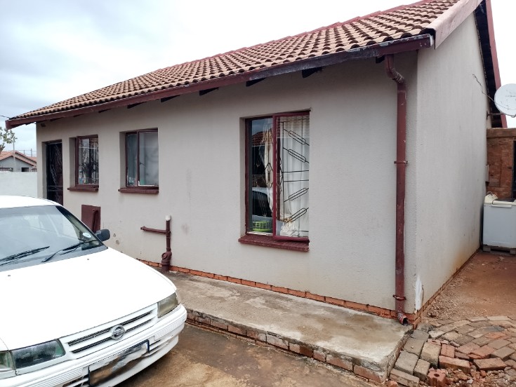 2 Bedroom Property for Sale in Mahube Valley Gauteng