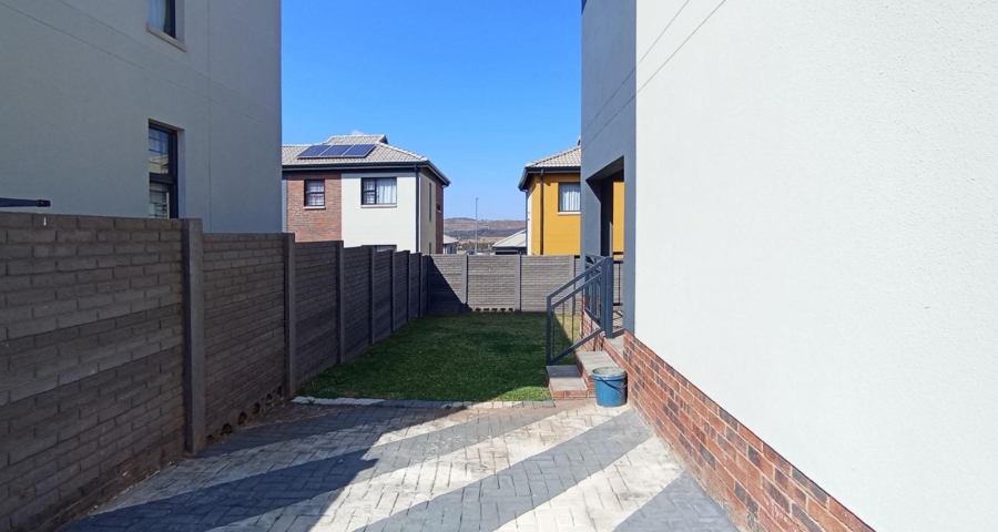 3 Bedroom Property for Sale in Lotus Gardens Gauteng