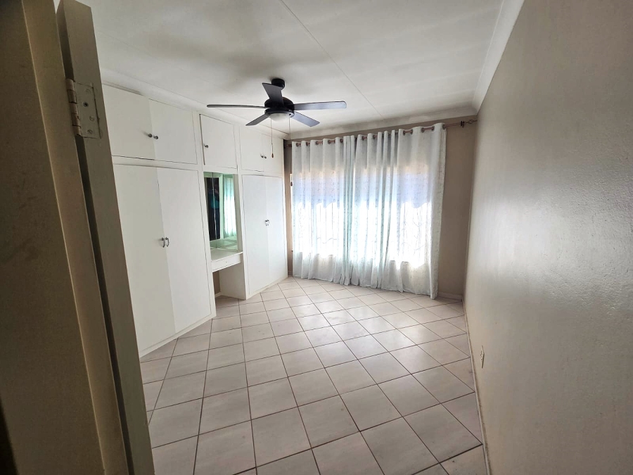 To Let 4 Bedroom Property for Rent in Sinoville Gauteng