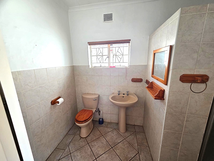 To Let 4 Bedroom Property for Rent in Sinoville Gauteng
