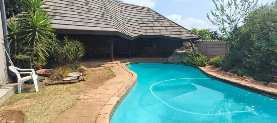 8 Bedroom Property for Sale in Pretoria Gardens Gauteng