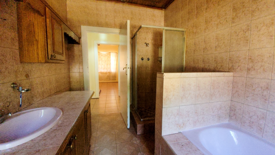 3 Bedroom Property for Sale in Primrose East Gauteng