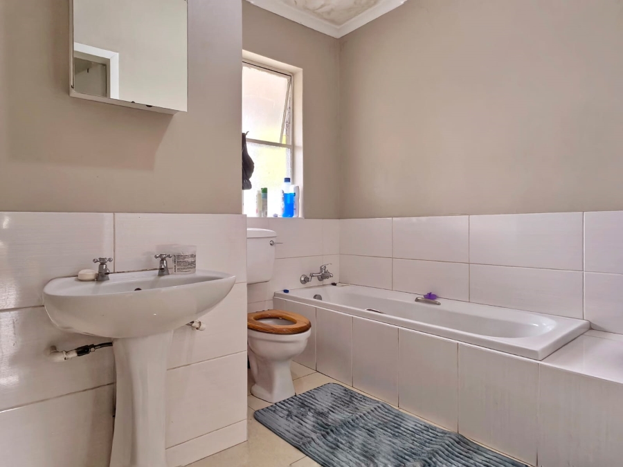 3 Bedroom Property for Sale in Florida North Gauteng