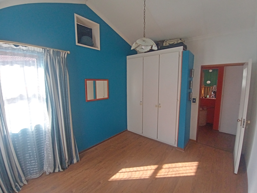 4 Bedroom Property for Sale in Bassonia Gauteng