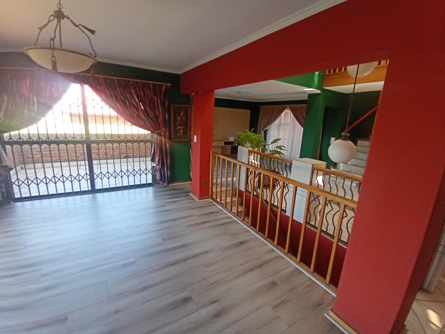 4 Bedroom Property for Sale in Bassonia Gauteng