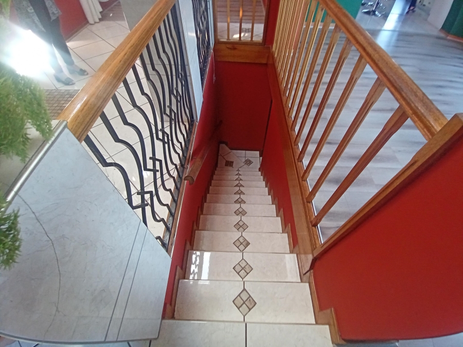 4 Bedroom Property for Sale in Bassonia Gauteng