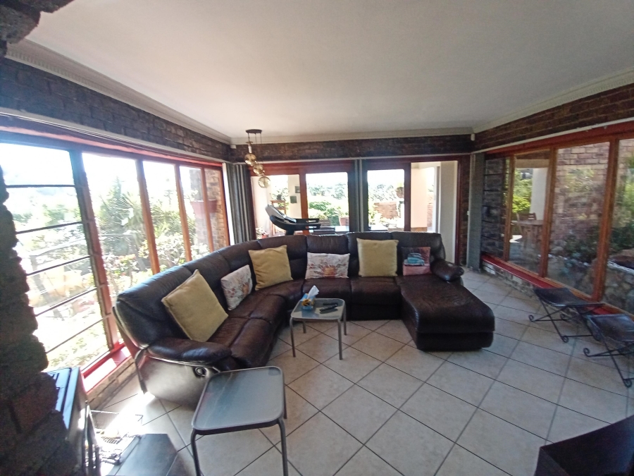 5 Bedroom Property for Sale in Ridgeway Gauteng