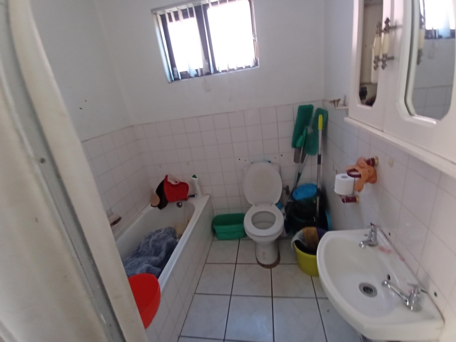 5 Bedroom Property for Sale in Ridgeway Gauteng