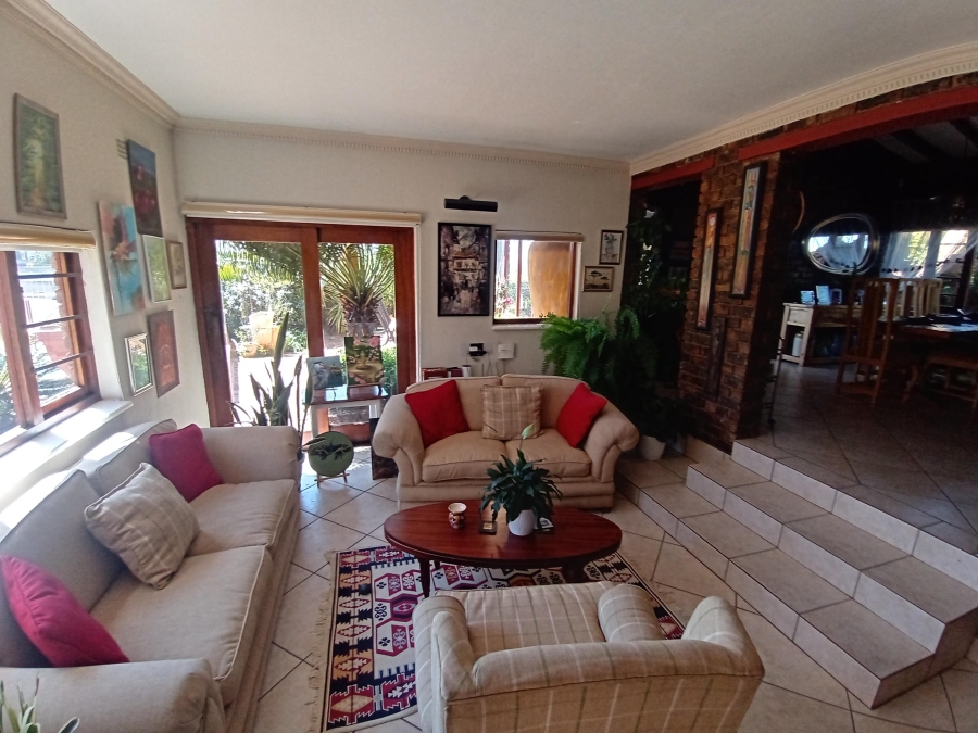 5 Bedroom Property for Sale in Ridgeway Gauteng