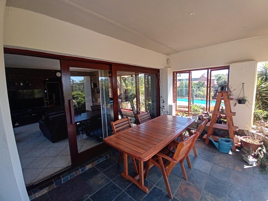5 Bedroom Property for Sale in Ridgeway Gauteng
