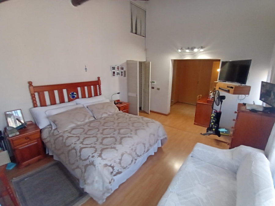 5 Bedroom Property for Sale in Ridgeway Gauteng