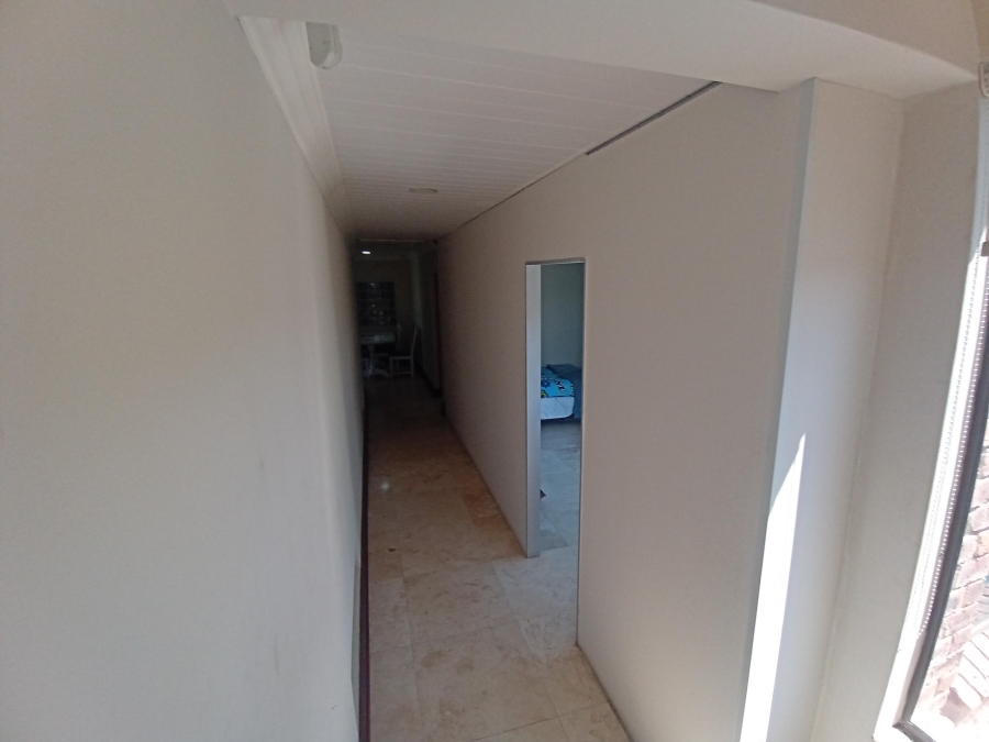 5 Bedroom Property for Sale in Ridgeway Gauteng