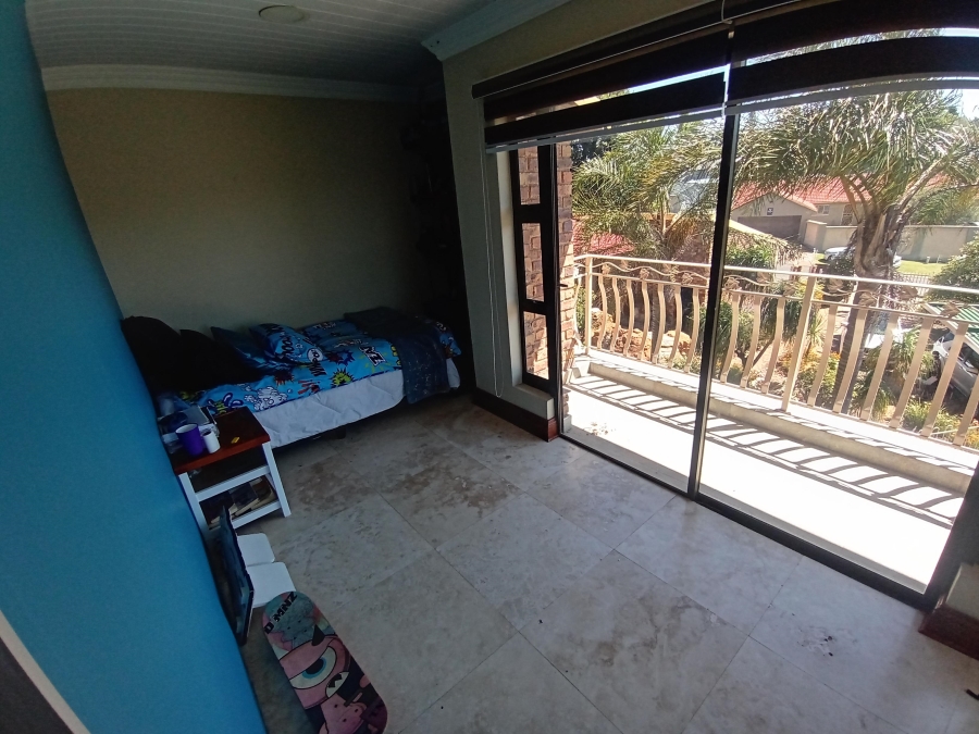 5 Bedroom Property for Sale in Ridgeway Gauteng