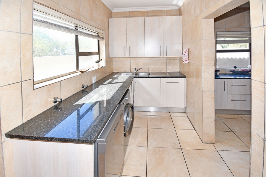 3 Bedroom Property for Sale in Beverley Gauteng