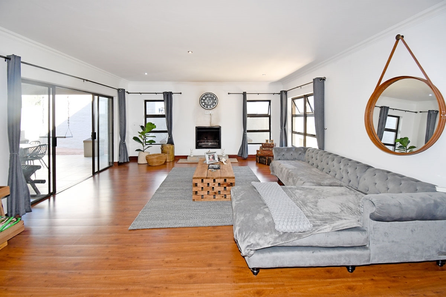 3 Bedroom Property for Sale in Beverley Gauteng