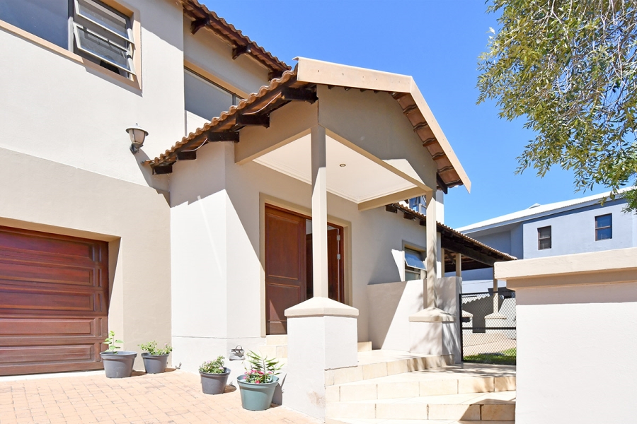 3 Bedroom Property for Sale in Beverley Gauteng