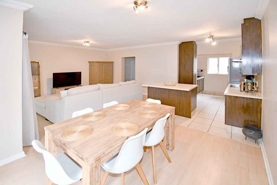 To Let 2 Bedroom Property for Rent in Fourways Gauteng