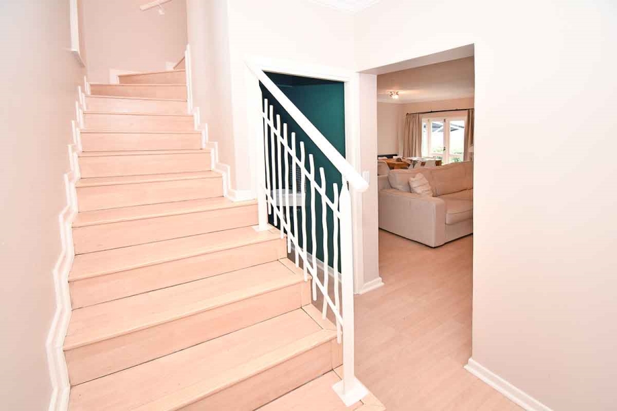 To Let 2 Bedroom Property for Rent in Fourways Gauteng