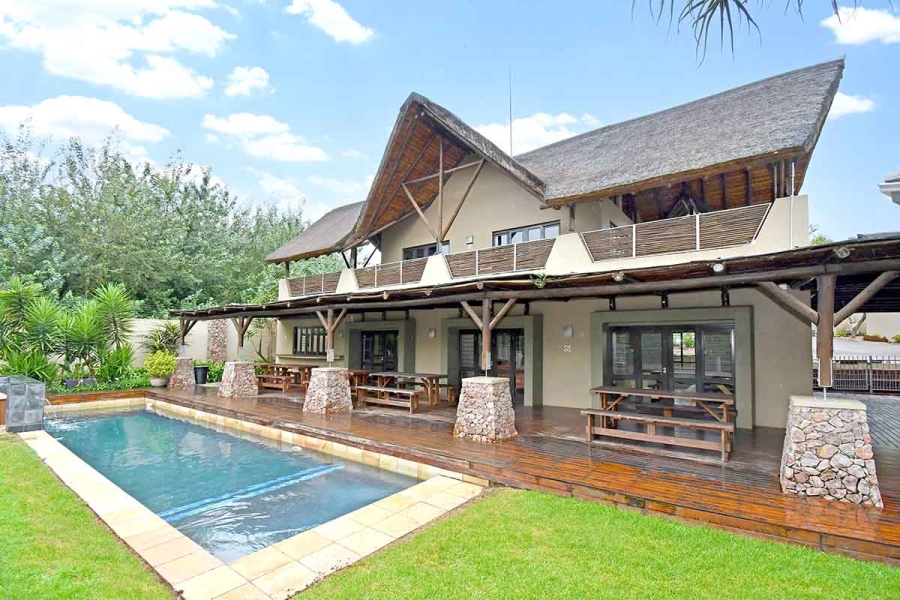 To Let 2 Bedroom Property for Rent in Fourways Gauteng