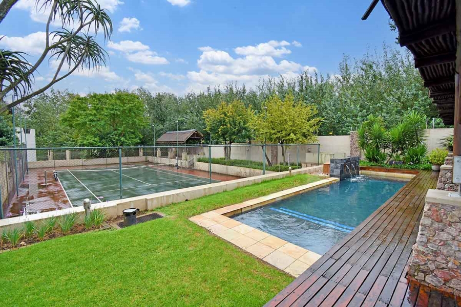 To Let 2 Bedroom Property for Rent in Fourways Gauteng