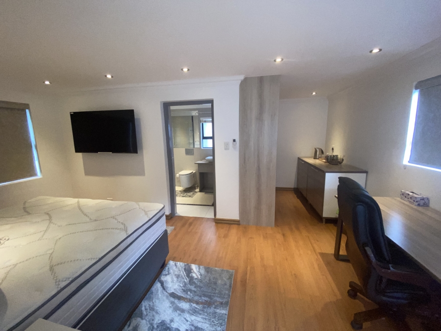 To Let 1 Bedroom Property for Rent in Fourways Gauteng