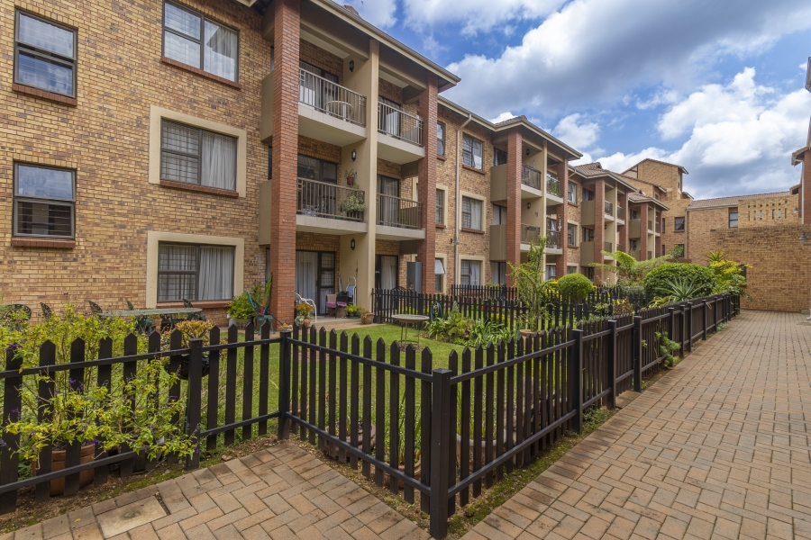 2 Bedroom Property for Sale in Olivedale Gauteng