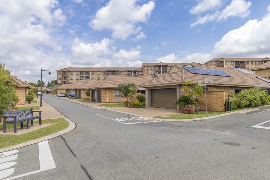 2 Bedroom Property for Sale in Olivedale Gauteng