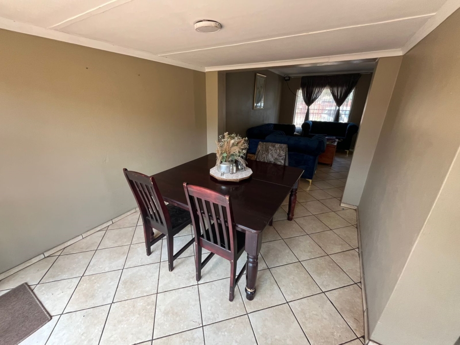 3 Bedroom Property for Sale in Vanderbijlpark Cw 6 Gauteng