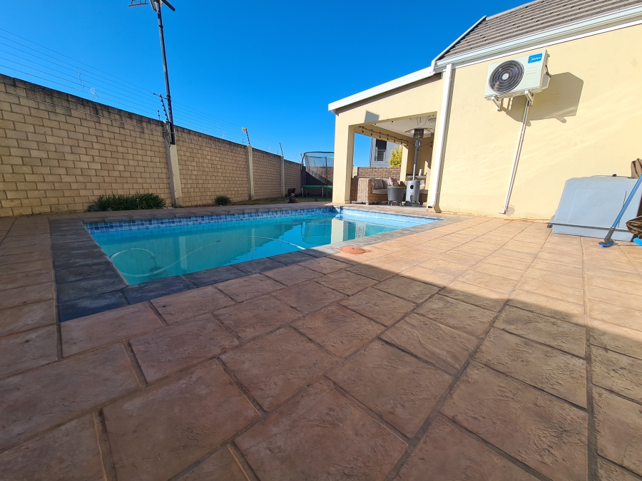 To Let 3 Bedroom Property for Rent in Riverspray Lifestyle Estate Gauteng