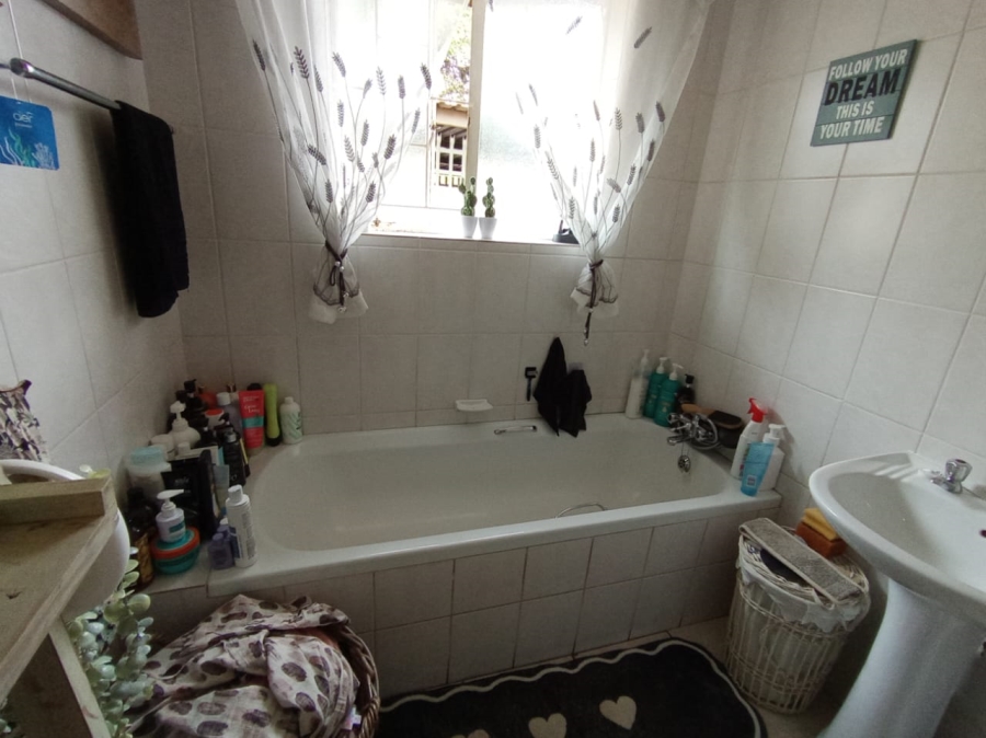 3 Bedroom Property for Sale in Ekklesia Gauteng