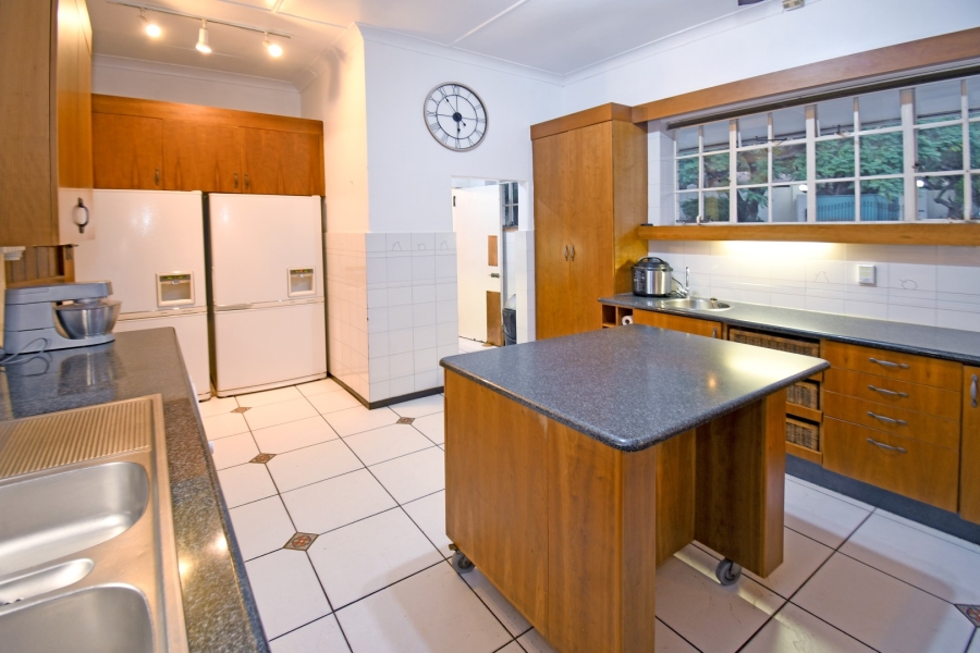 5 Bedroom Property for Sale in Bryanston Gauteng