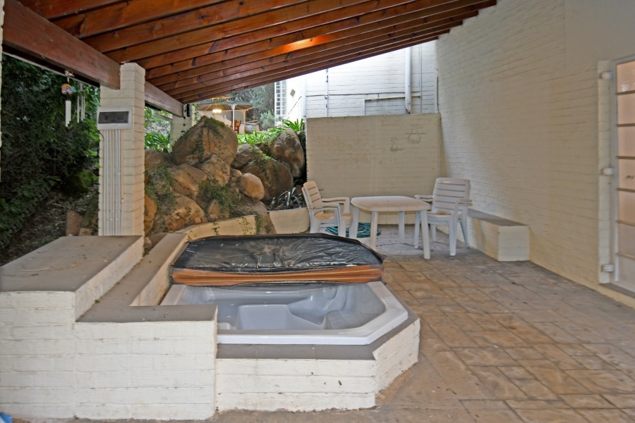 5 Bedroom Property for Sale in Bryanston Gauteng