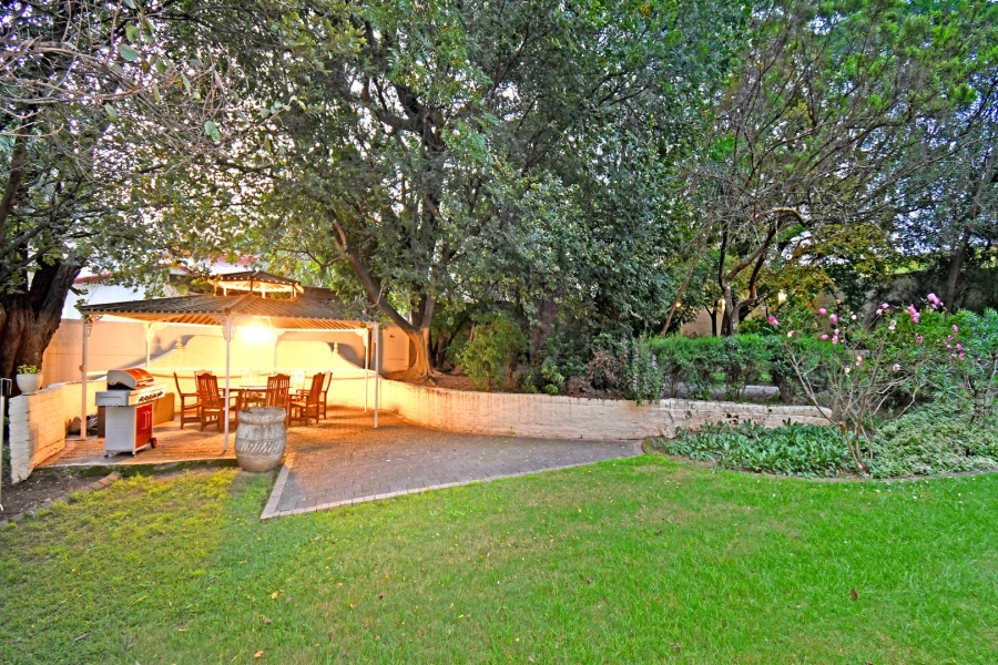 5 Bedroom Property for Sale in Bryanston Gauteng