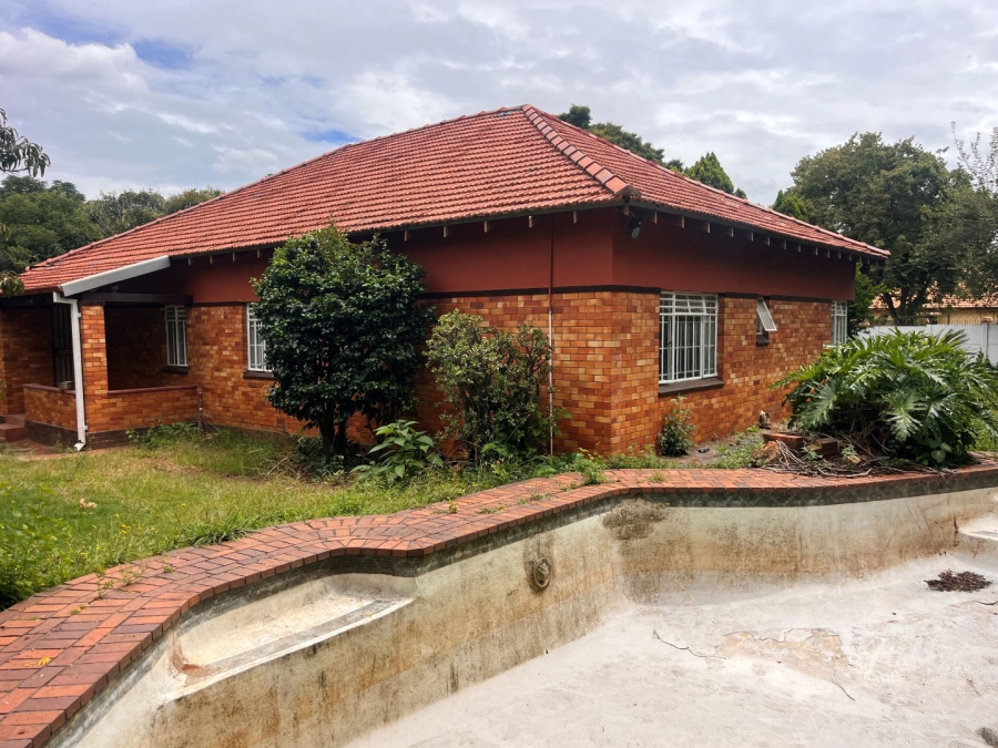 3 Bedroom Property for Sale in Highlands North Gauteng